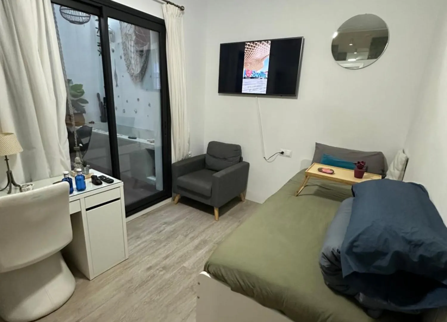 ホームステイ Casa Duque Compartida Familiar 2- Habitacion Bano Propio セビリア